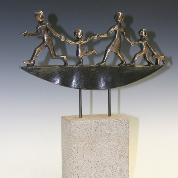 Statueta bronz "Pe drum"
