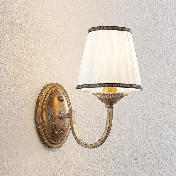 Lindby Aplică de perete Lumiel, crem/zahăr, textil, 27cm, reglabil, Bronz / Alamă Veche, Camera de zi / sufragerie, Țesătură / Textil, Casă de țară / Rustic