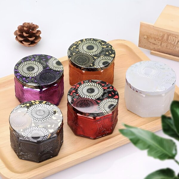 Set 6 lumanari parfumate Pufo Luxury in boluri elegante de sticla cu capac