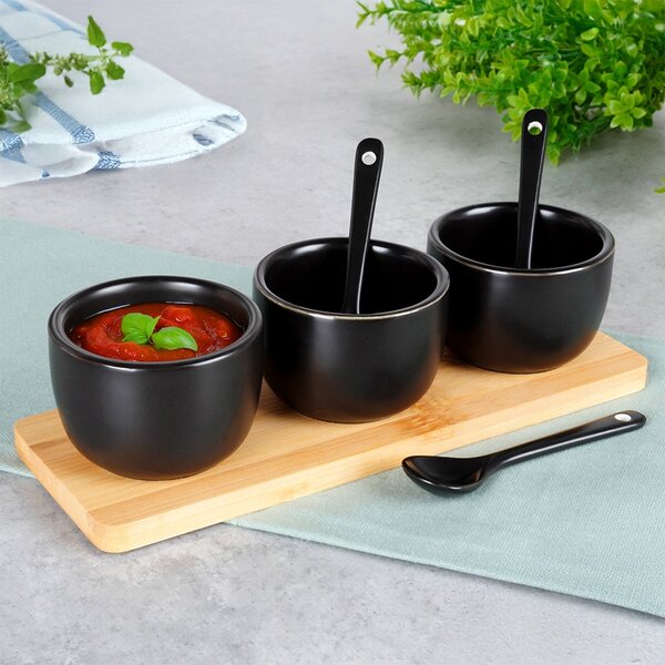 Set servire 3 boluri ceramice cu lingurițe Vilde - Pe tavă din bambus, negru mat