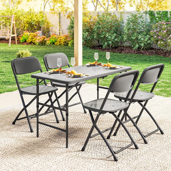 Outsunny Set Masă și Scaune Pliabile de Grădină, 5 Piese, Masă Reglabilă cu Blat HDPE Efect Lemn și 4 Scaune, Set Mobilier Exterior pentru Terasă și Balcon, Gri Închis | Aosom Romania