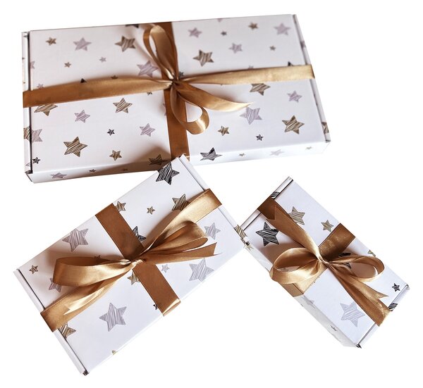 SET 20 cutii cu autoformare 35x18,5x3 cm tiparite cu stelute aurii-argintii-negre si plastifiate lucios