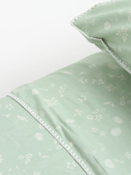 Sinsay - Lenjerie de pat din satin - verde-pal