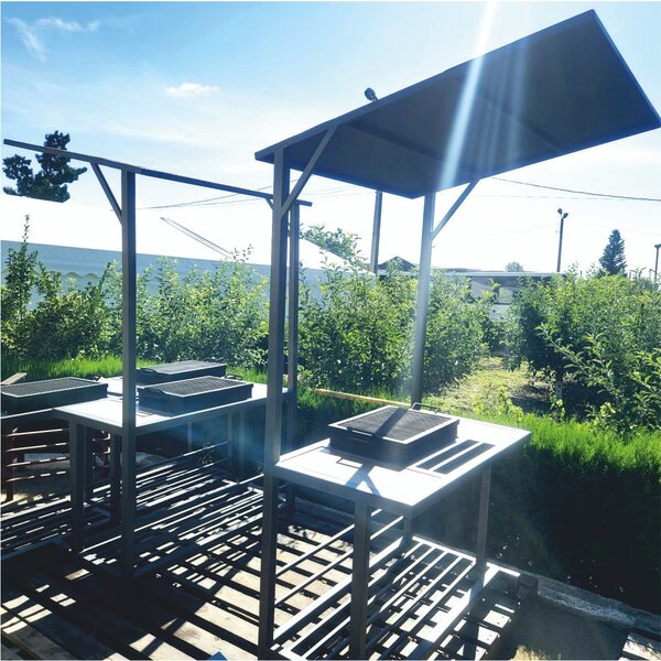 Gratar grill cu acoperis