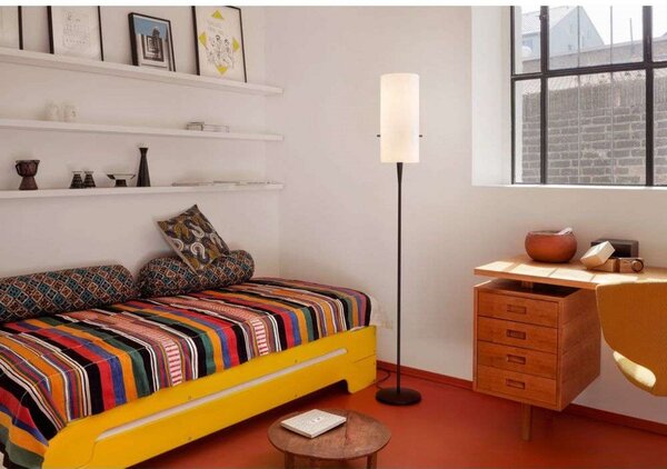 Lampadar Serien Lighting, Negru, Camera de zi, Metal