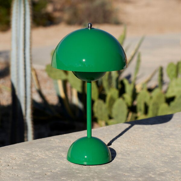 Lampă de masă &Tradition, Flowerpot VP9, reglabil, Verde, Camera de zi, Plastic, Design