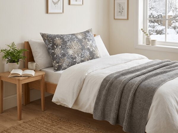 Husa pentru perna din microfibra SNOWFLAKE 70x90 cm, albastru-gri
