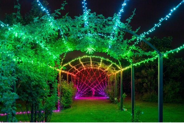 Twinkly TWS250SPP-BEU - Ghirlandă LED RGB pentru exterior 250xLED 23,5 m IP44 Wi-Fi