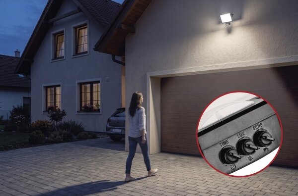 Proiector LED cu senzor de mișcare TAMBO EVO LED/30W/230V 4000K IP44 negru