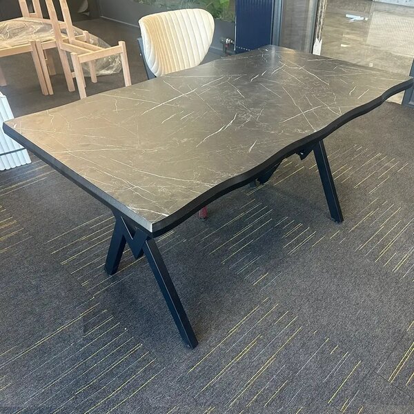 Set Masa Barton din MDF cu 4 Scaune din metal, culoare negru si verde, 140 cm