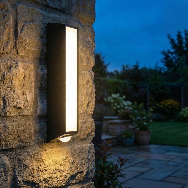 Aplica LED Exterior 8W Neagra - Iluminare Moderna pe 3 Unghiuri, Design Minimalist