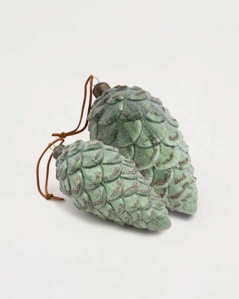 Glob Frosted Pinecone 18 cm