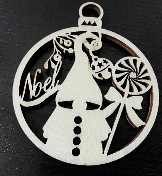 Ornament de Crăciun din lemn, dimensiune: 8,6cm x 7cm CAROLINA