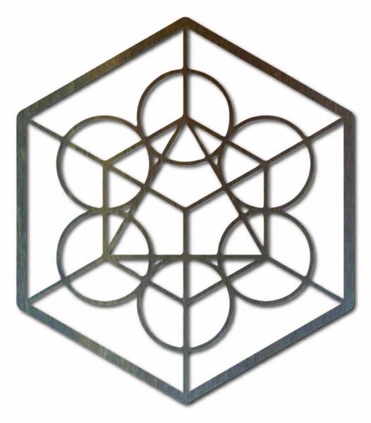 Pictura geometrica din lemn pe peretele recoltei