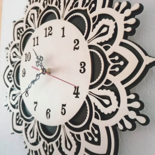 Ceas modern din lemn cu design floral | USVIT