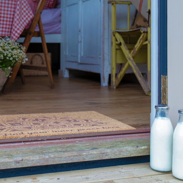 Covoraș de intrare din fibre de nucă de cocos 40x60 cm Find Your Inner Peace – Artsy Doormats