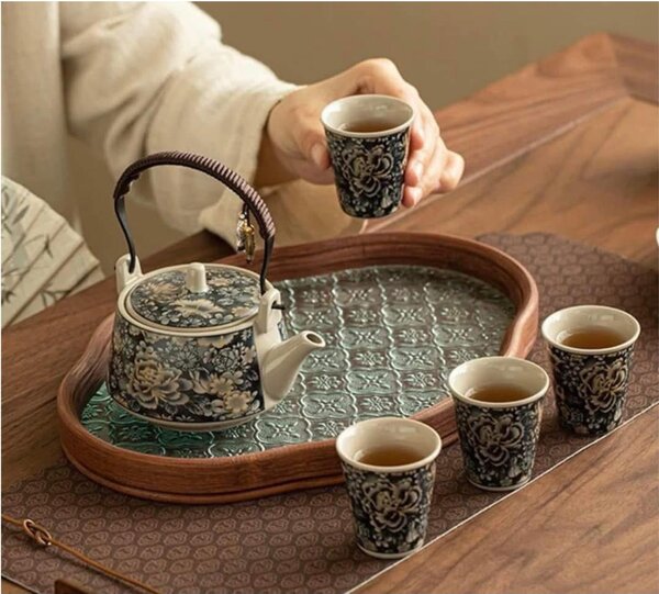 Set ceai MYSTIC TEA - Ceainic 200 ml, 6 cupe si recipient pentru ceai, din portelan