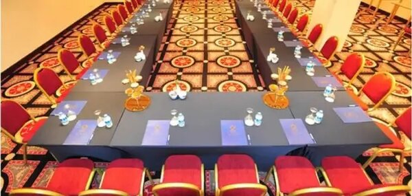Scaun evenimente Hilton,Albastru