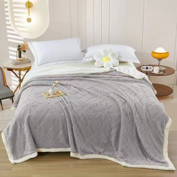 Pătură Cocolino cu blăniță Sherpa, model Romb Floral Embosat, Gri Deschis, 200 × 230 cm