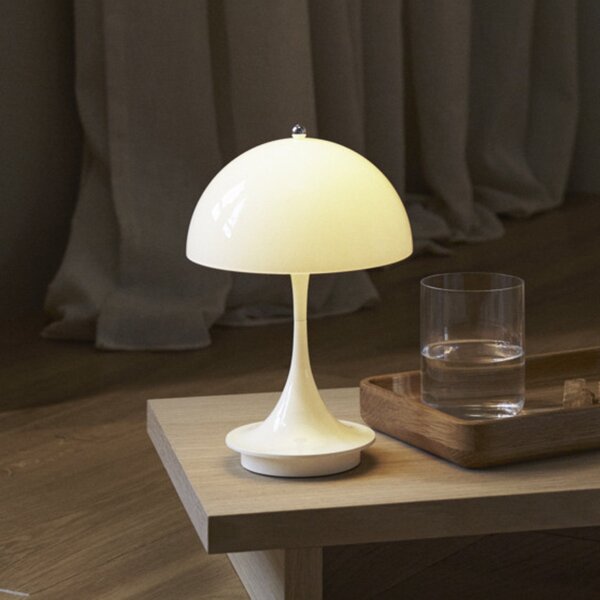 Louis Poulsen Panthella PORTABLE 160 V3, bej opal, reglabil, Bej, Camera de zi / sufragerie, Plastic, Design