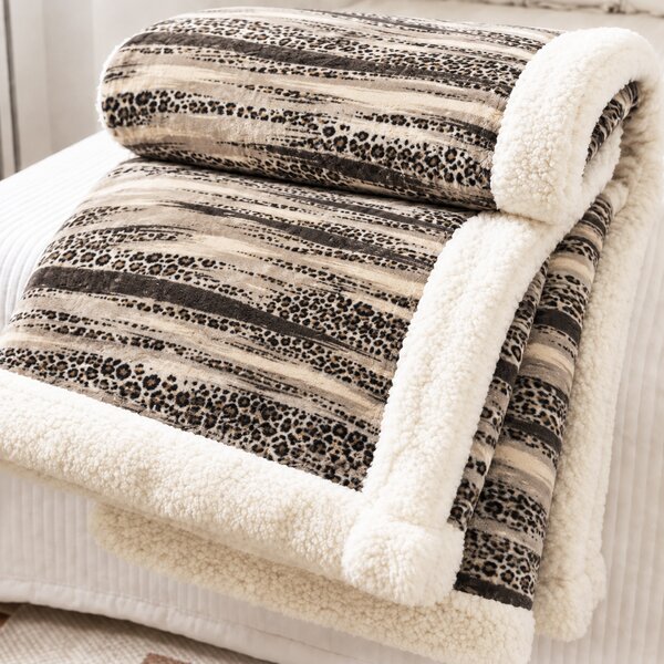 Patura pufoasa cu blanita, groasa 2.3 kg, 200x230 cm, PMB02