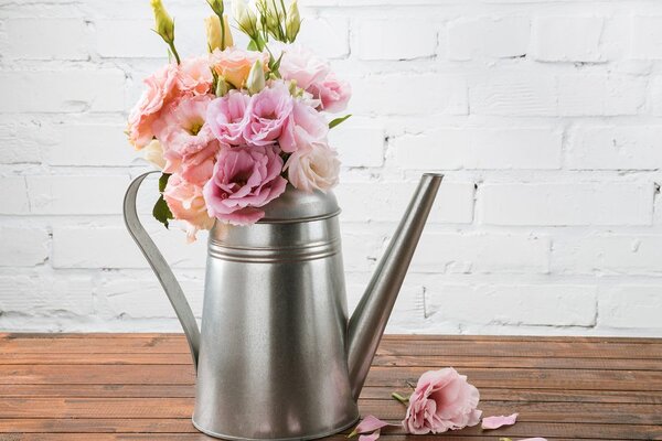 Tablou buchet de flori în ulcior