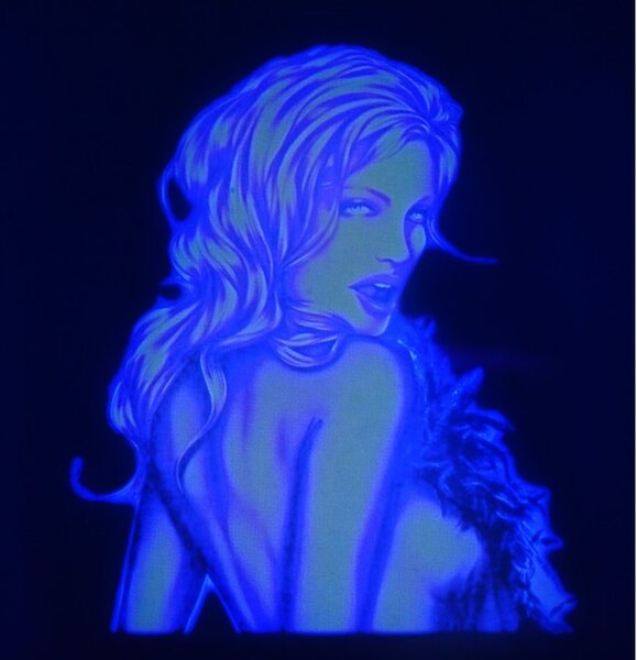 Sticker transparent cu imagine uv invizibila fluorescenta
