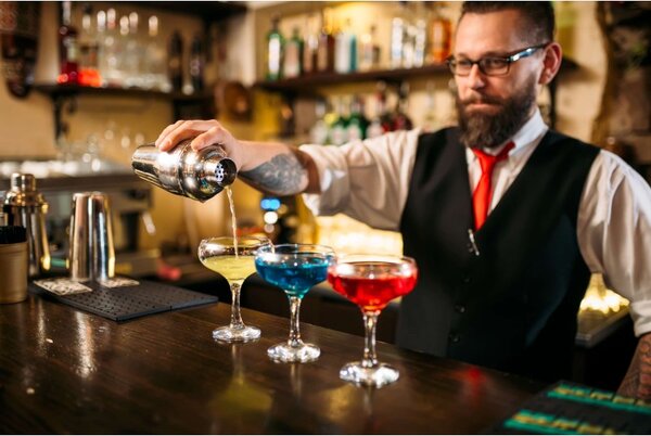 Set ustensile barman cu suport si 12 piese, CHESTER, pahar masura, cleste gheata, Cocktail Shaker 750 ml, bambus si otel
