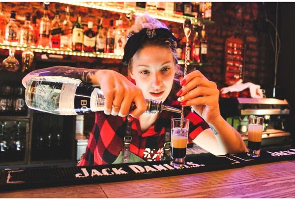 Set cocktail Preston, 17 piese pentru barman, otel inoxidabil, suport din bambus