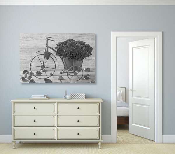 Tablou bicicletă plină de trandafiri în design alb-negru