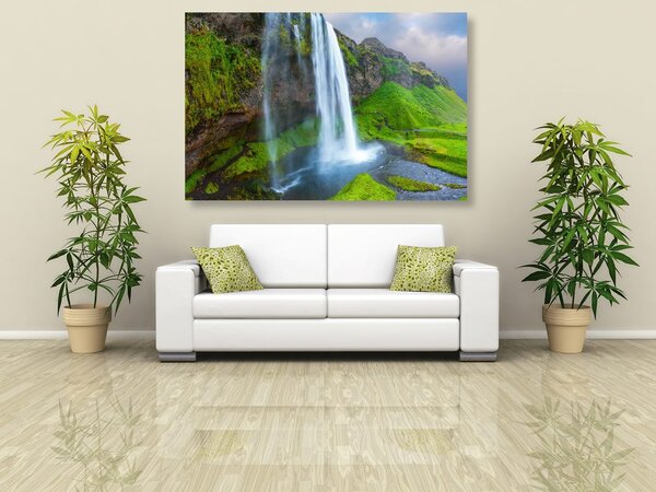 Tablou cascade în Islanda