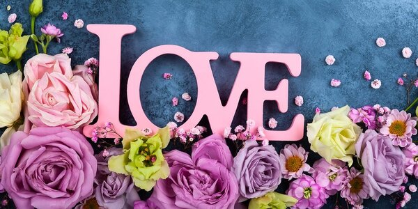 Tablou cu inscripție Love
