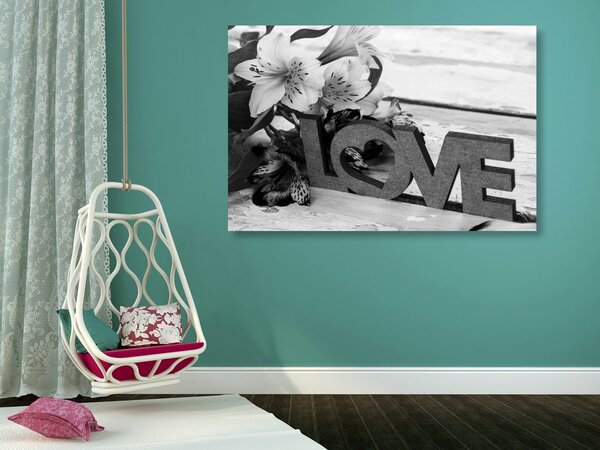 Tablou cu inscripție din lemn Love în design alb-negru