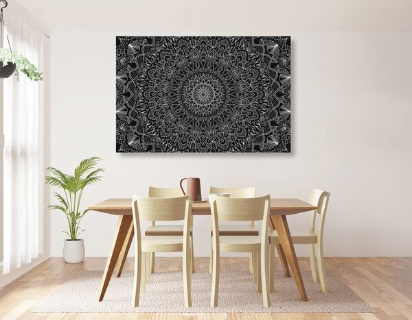 Tablou Mandala decorativă detaliată în design alb-negru
