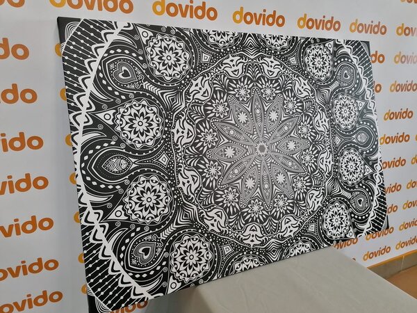 Tablou Mandala ornamentală cu dantelă în design alb-negru