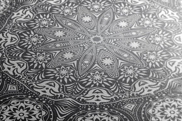 Tablou Mandala ornamentală cu dantelă în design alb-negru