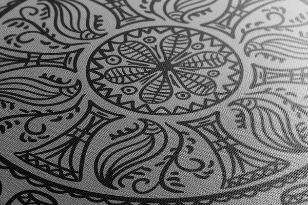 Tablou Mandala cu un model natural abstract în design alb-negru