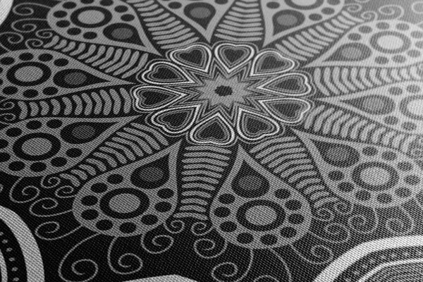 Tablou Mandala indiană cu model floral în design alb-negru