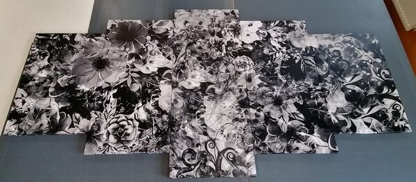 Tablou 5-piese flori în design alb-negru