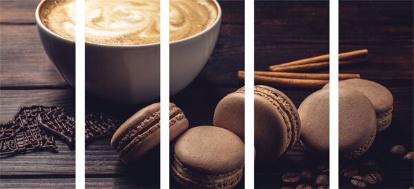 Tablou 5-piese cafea cu macarons de ciocolată