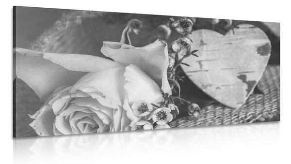 Tablou trandafir și inimioară în iută în design vintage alb-negru