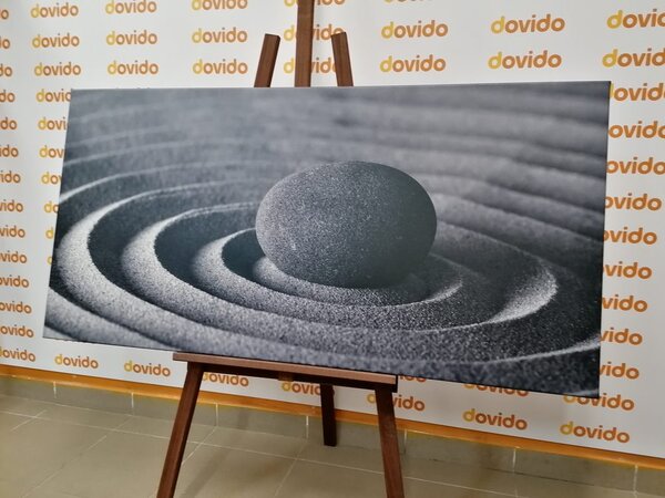 Tablou piatră meditând în design alb-negru