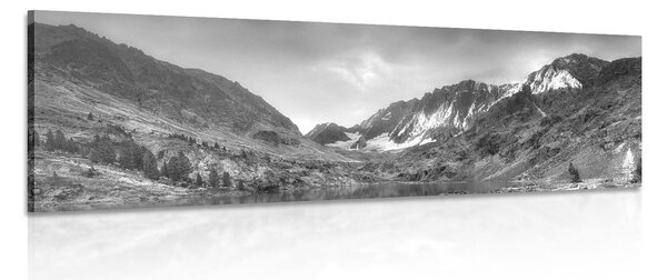 Tablou munți maiestuoși cu lacul în design alb-negru
