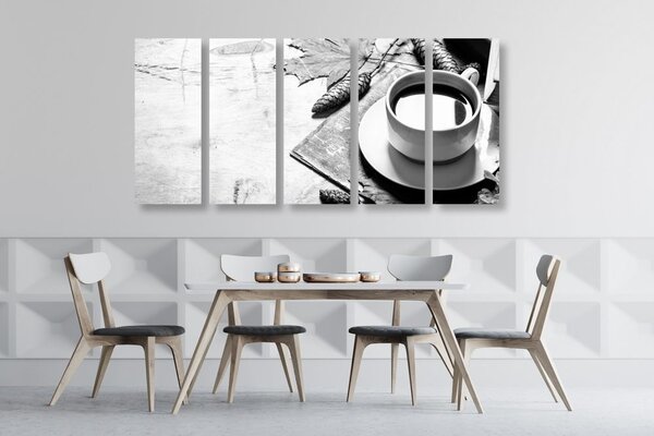Tablou 5-piese o cană de cafea cu atingere de toamnă în design alb-negru
