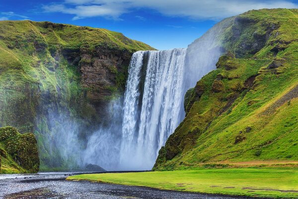 Fototapet cascada iconică din Islanda