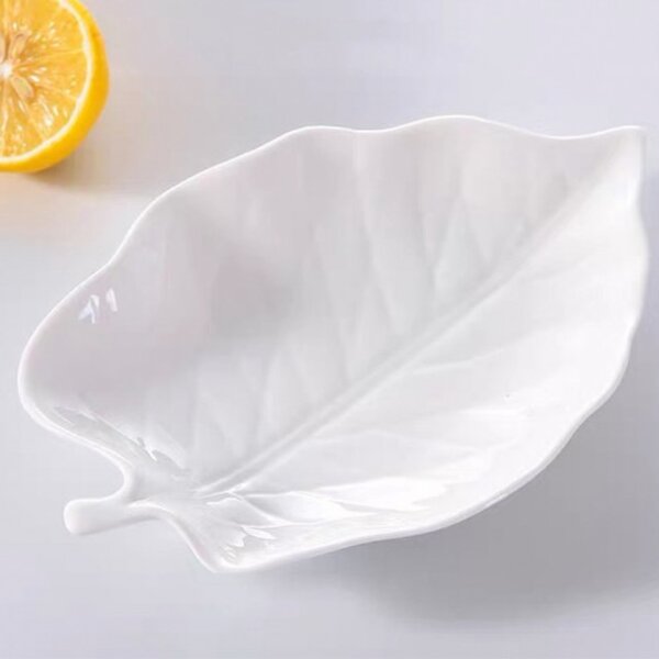 Set 4 boluri din portelan Pufo pentru aperitive, desert, sosiera, cu lingurite, albe