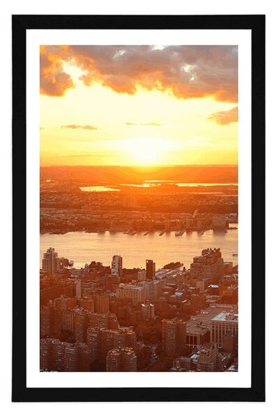 Poster cu passepartout apus de soare deasupra New York-ului