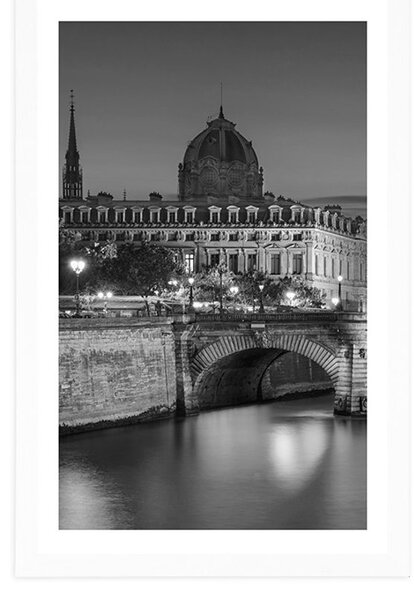 Poster cu passepartout panoramă orbitoare a Parisului în design alb-negru