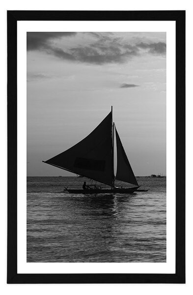 Poster cu passepartout apus de soare frumos la mare în design alb-negru
