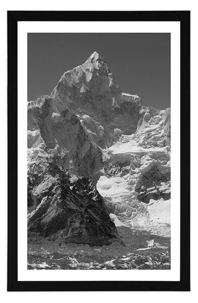 Poster cu passepartout vârf de munte frumos în design alb-negru